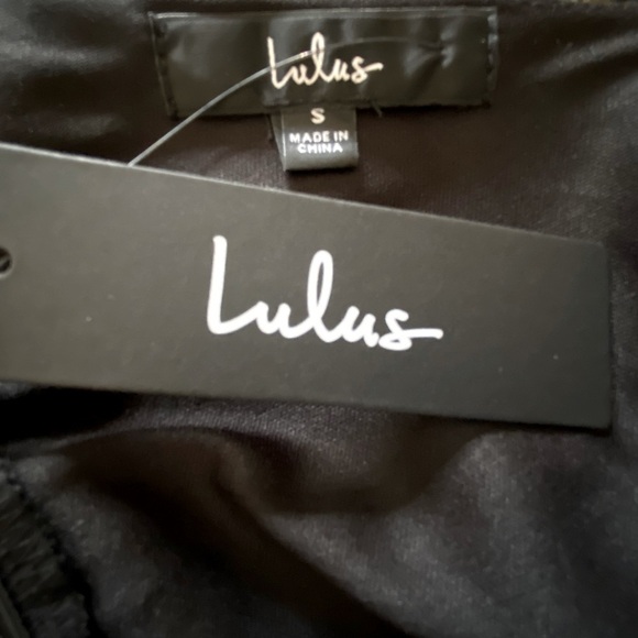 Lulus V-neck Ruffle Tiered Polka Dot Midi Dress in Navy and Silver - Picture 6 of 6